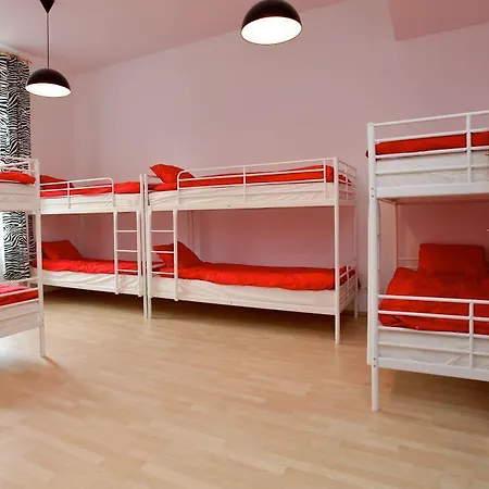 Hostel Grampa's