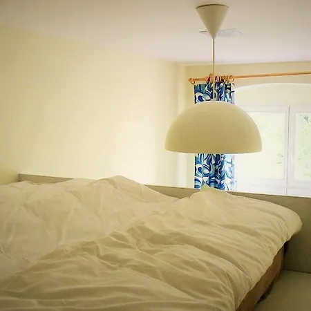 Hostel Grampa's *