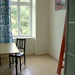 بيت شباب Grampa's *